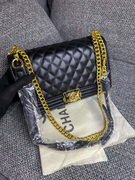 شانيل بوي اكسسوار ذهبي مختومة 25 سم