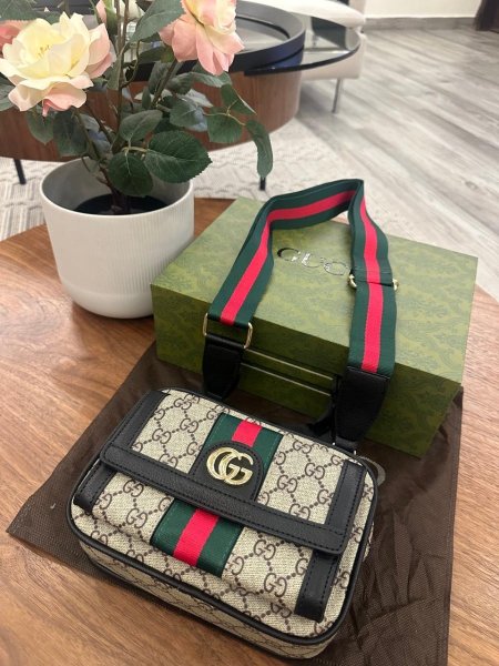 حقيبة جوتشي كروس بودي رائعة مناسبة لكل يوم مختومة جوده عالية قاعدة 19 سم